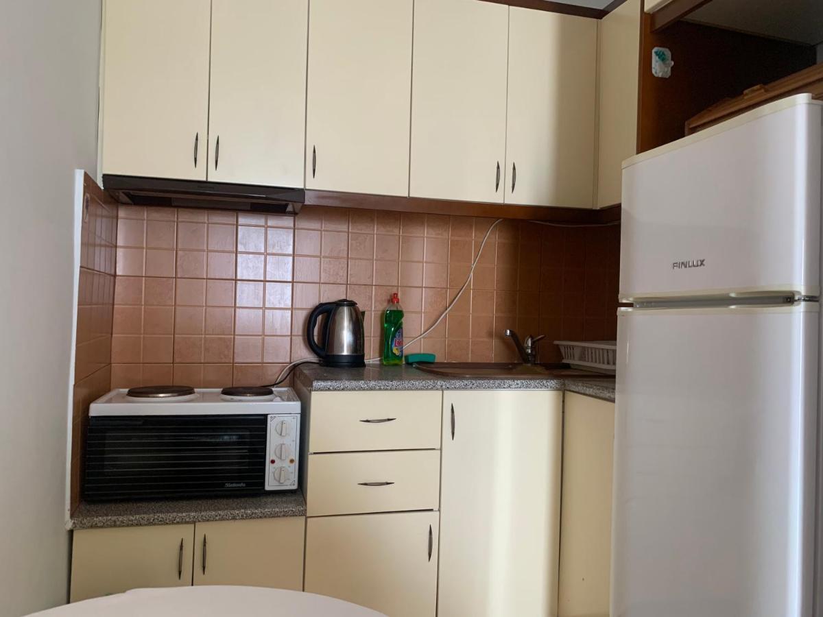 Caramel Sun Studios Apts Sarandë Esterno foto