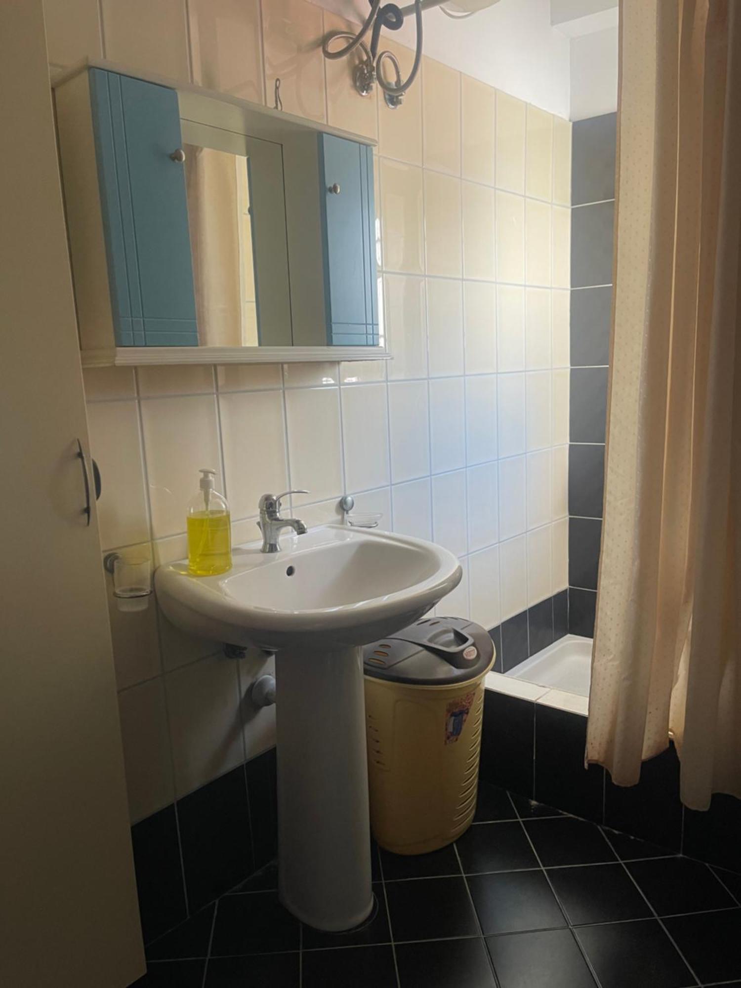 Caramel Sun Studios Apts Sarandë Esterno foto