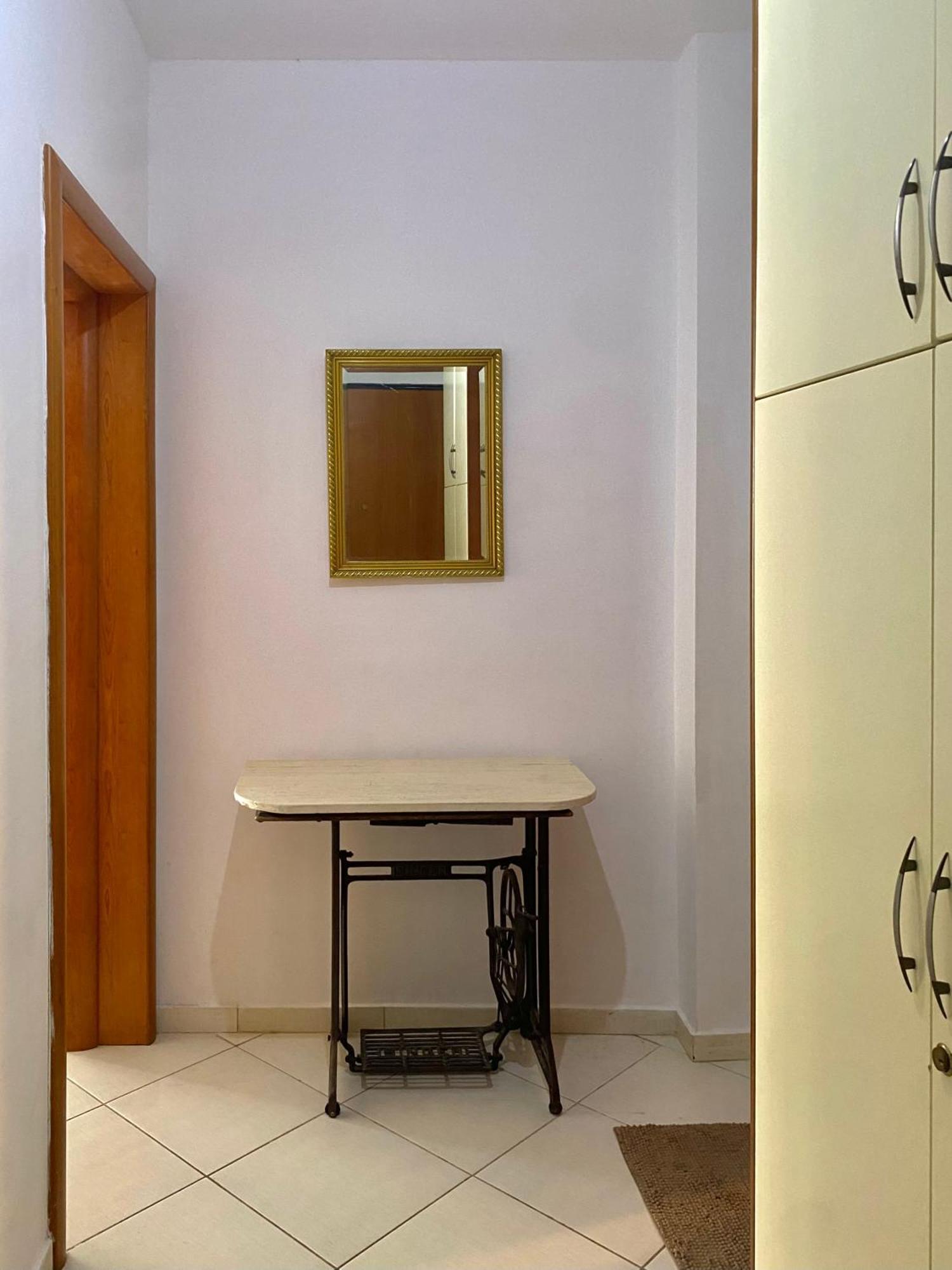 Caramel Sun Studios Apts Sarandë Esterno foto